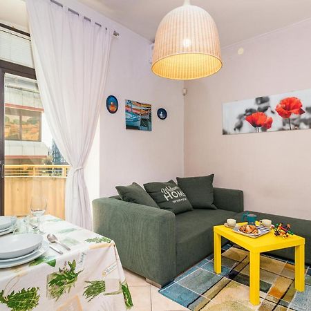 Cubo Apartment Пула Екстериор снимка